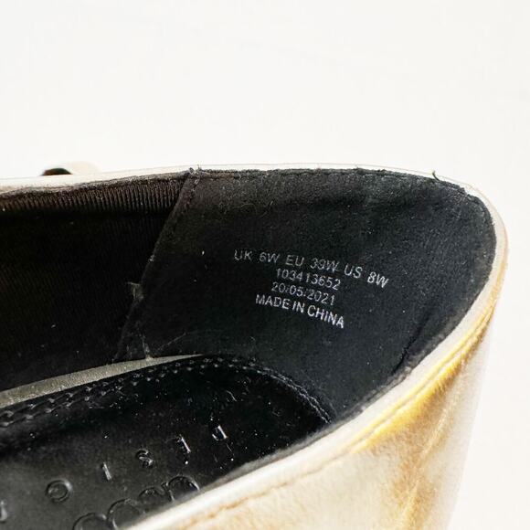 ASOS Design Bow Front Flats  Metallic Gold SZ8 - Picture 2 of 6